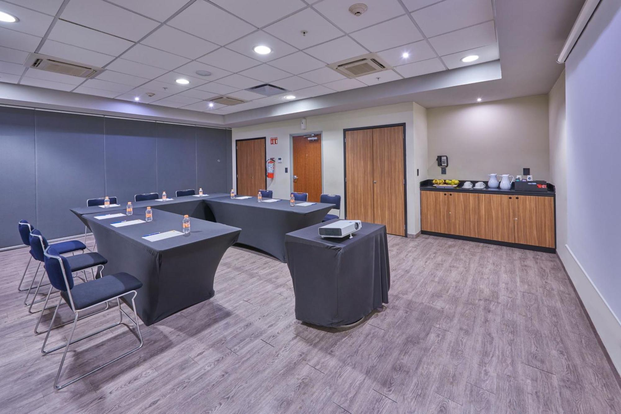City Express By Marriott Tepic Buitenkant foto